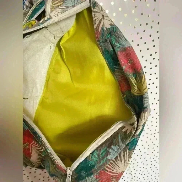 Kavu Backpack - Picture 5 of 7